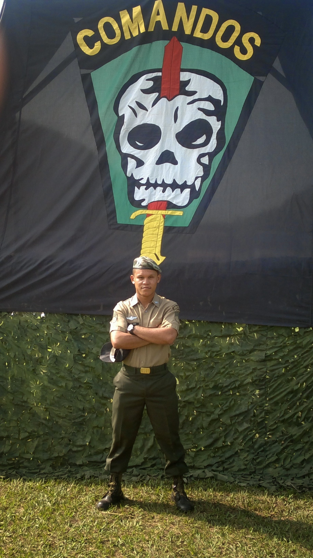 Jorge Ribeiro em cerimônia militar